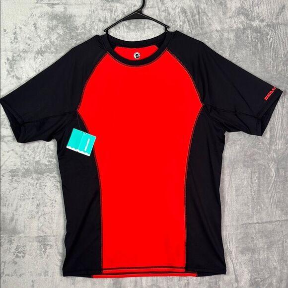 NWT New Seadoo BRP Mens Black Short Sleeve Rash Guard Shirt SPF 50 Size XL - Picture 1 of 12